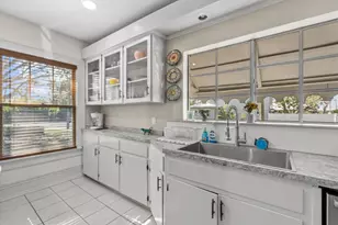 2628 10th St W, Palmetto, FL 34221 - Photo 11