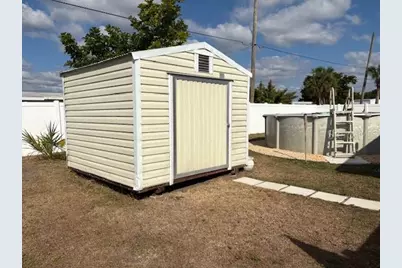 21386 Gladis Avenue, Port Charlotte, FL 33952 - Photo 25