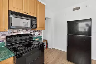 805 29th St E, Bradenton, FL 34208 - Photo 17