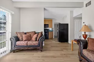 805 29th St E, Bradenton, FL 34208 - Photo 9