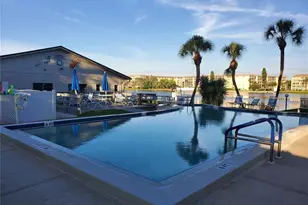 3288 Lake Bayshore Dr, Bradenton, FL 34205 - Photo 15