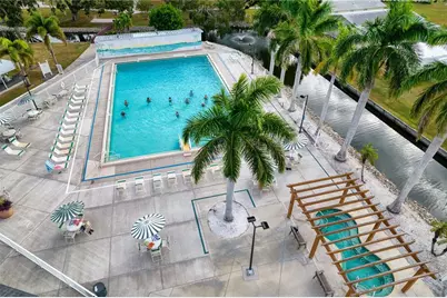 3383 Oakwood Boulevard N, Sarasota, FL 34237 - Photo 45