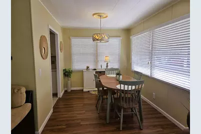 3383 Oakwood Boulevard N, Sarasota, FL 34237 - Photo 17