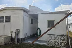 3405 Spanish Oak Terrace, Sarasota, FL 34237 - Photo 5