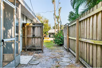 2412 Grove Street, Sarasota, FL 34239 - Photo 37