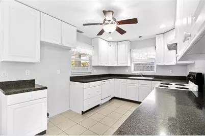 2412 Grove Street, Sarasota, FL 34239 - Photo 13