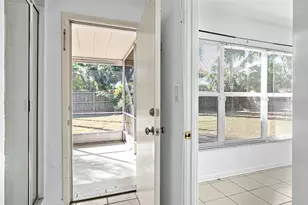 2412 Grove St, Sarasota, FL 34239 - Photo 27