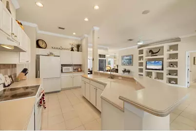 5171 55th Street Circle W, Bradenton, FL 34210 - Photo 9