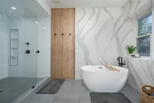 526 56th St, Holmes Beach, FL 34217 - Photo 37