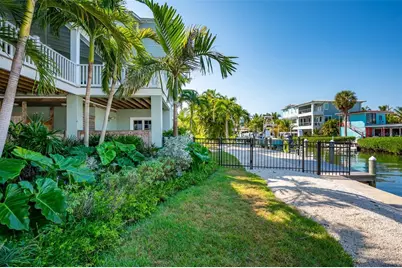 526 56th Street, Holmes Beach, FL 34217 - Photo 71