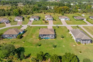 2140 Hickeys Creekside Dr, Alva, FL 33920 - Photo 45