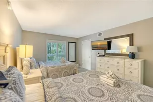 4235 Gulf Of Mexico Dr, Longboat Key, FL 34228 - Photo 15