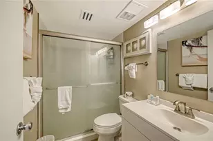 4235 Gulf Of Mexico Dr, Longboat Key, FL 34228 - Photo 17