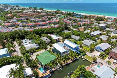 403 20th Place N, Bradenton Beach, FL 34217 - Photo 65