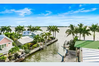 403 20th Place N, Bradenton Beach, FL 34217 - Photo 85