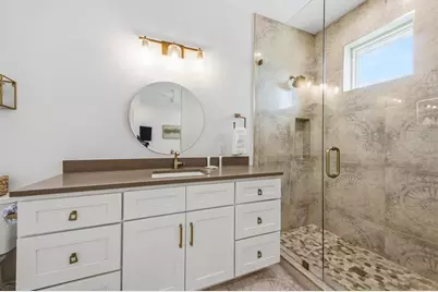 403 20th Place N, Bradenton Beach, FL 34217 - Photo 29