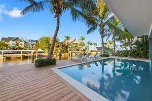 403 20th Pl N, Bradenton Beach, FL 34217 - Photo 41