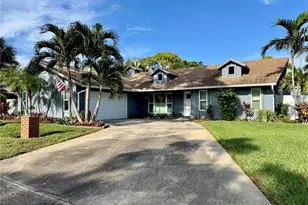 4124 Pinar Dr, Bradenton, FL 34210 - Photo 1