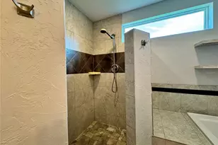 4124 Pinar Dr, Bradenton, FL 34210 - Photo 27