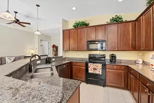 3820 80th Dr E, Sarasota, FL 34243 - Photo 13