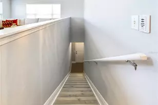 5521 Rosehill Rd, Sarasota, FL 34233 - Photo 5