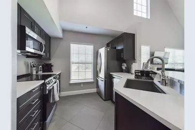 5521 Rosehill Road #203, Sarasota, FL 34233 - Photo 9