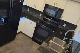 4142 Central Sarasota Pkwy, Sarasota, FL 34238 - Photo 13