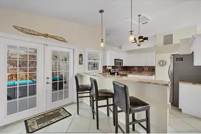 4525 Windsor Court E, Bradenton, FL 34203 - Photo 7