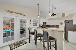 4525 Windsor Ct E, Bradenton, FL 34203 - Photo 7