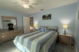 2042 Country Meadows Pl, Sarasota, FL 34235 - Photo 17