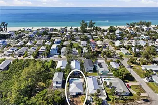 2812 Avenue B, Holmes Beach, FL 34217 - Photo 1