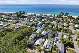 2812 Avenue B, Holmes Beach, FL 34217 - Photo 27