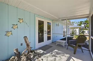 2812 Avenue B, Holmes Beach, FL 34217 - Photo 3