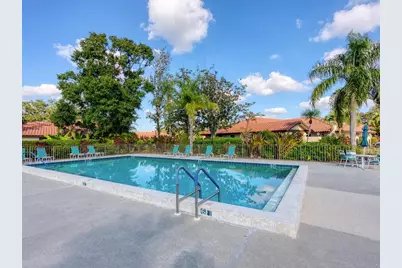 5450 Golf Pointe Drive, Sarasota, FL 34243 - Photo 39