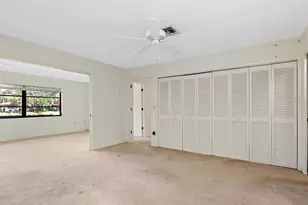 5450 Golf Pointe Dr, Sarasota, FL 34243 - Photo 21