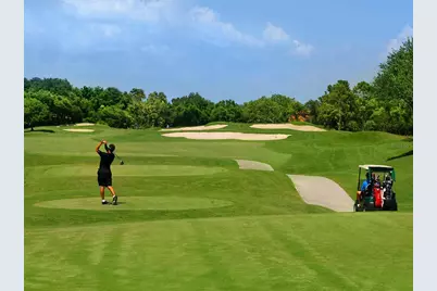 5450 Golf Pointe Drive, Sarasota, FL 34243 - Photo 51