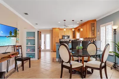 213 75th Street, Holmes Beach, FL 34217 - Photo 7
