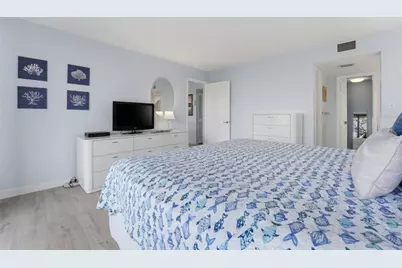 6415 Midnight Pass Road #310, Sarasota, FL 34242 - Photo 11