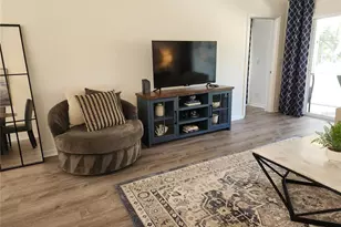 6503 Fairway Gardens Dr, Bradenton, FL 34203 - Photo 7