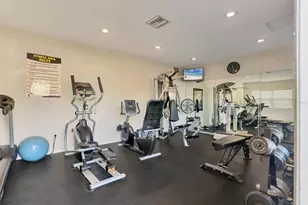 2121 Wood St, Sarasota, FL 34237 - Photo 27