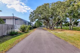 2121 Wood St, Sarasota, FL 34237 - Photo 41