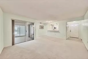 2121 Wood St, Sarasota, FL 34237 - Photo 7