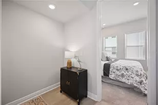 2344 Lindstrom St, Sarasota, FL 34237 - Photo 29