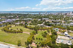 2344 Lindstrom St, Sarasota, FL 34237 - Photo 51