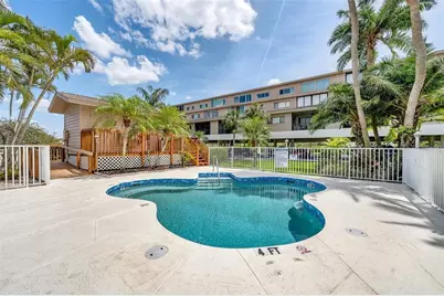 9604 Cortez Road W #421, Bradenton, FL 34210 - Photo 9