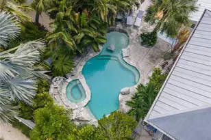701 Broadway St, Longboat Key, FL 34228 - Photo 1