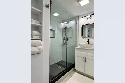 701 Broadway Street, Longboat Key, FL 34228 - Photo 17