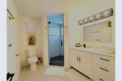 701 Broadway Street, Longboat Key, FL 34228 - Photo 13
