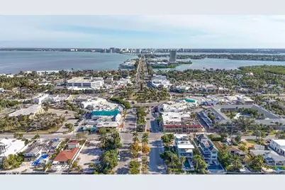 554 S Polk Drive, Sarasota, FL 34236 - Photo 13