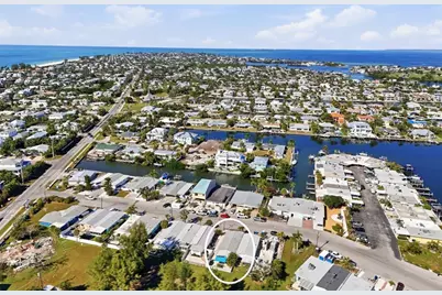 417 63rd Street, Holmes Beach, FL 34217 - Photo 1